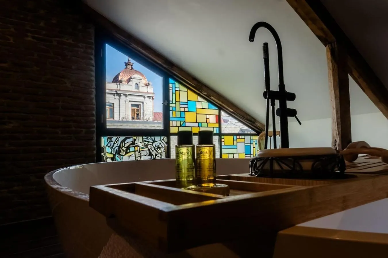 Apartment Heritage Haven - Vintage Charm And Modern Style Tbilisi Georgia