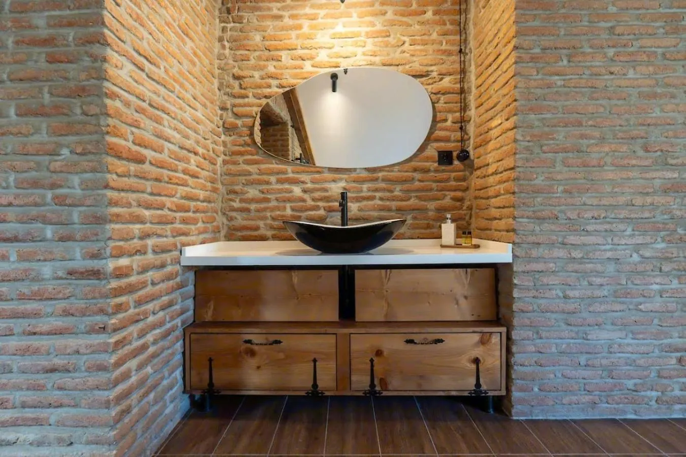 Heritage Haven - Vintage Charm And Modern Style Tbilisi