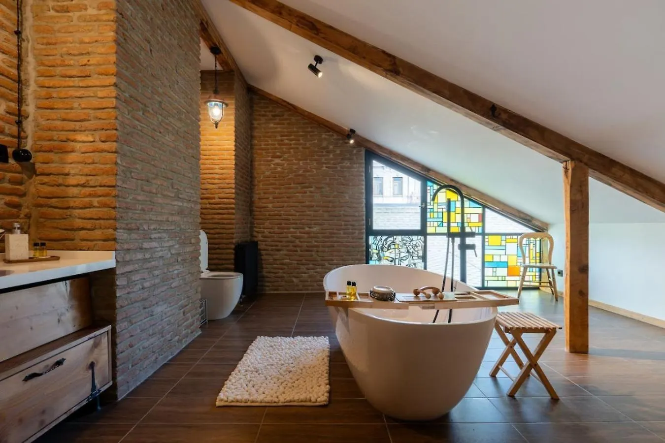 Apartment Heritage Haven - Vintage Charm And Modern Style Tbilisi Georgia