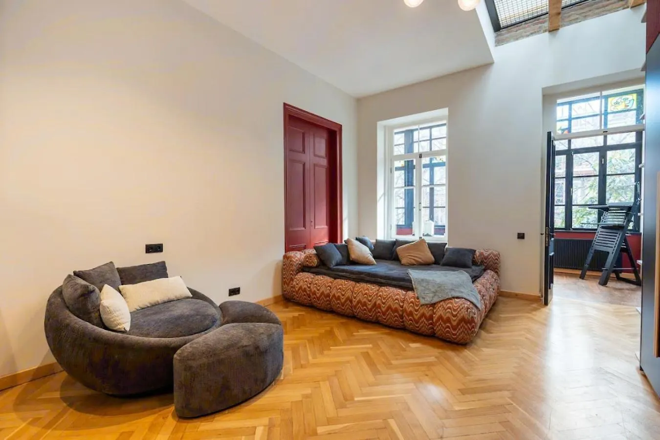Heritage Haven - Vintage Charm And Modern Style Tbilisi Apartment