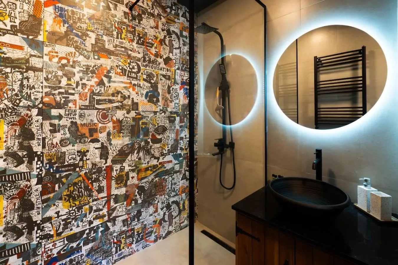 Heritage Haven - Vintage Charm And Modern Style Tbilisi Apartment